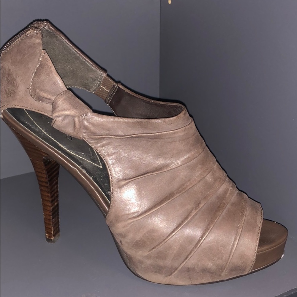 Guess Platform Open Toe - image 1